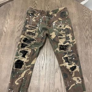 Camo Jeans.